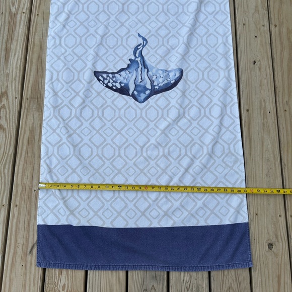 Pottery Barn Kids Beach Towel - Stingray Print GUC - Picture 10 of 13